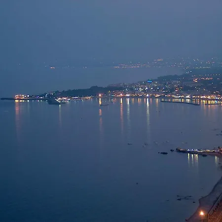 Couette-café Accademia 3*